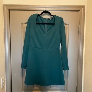 Emerald green lulus size large long sleeve dress
